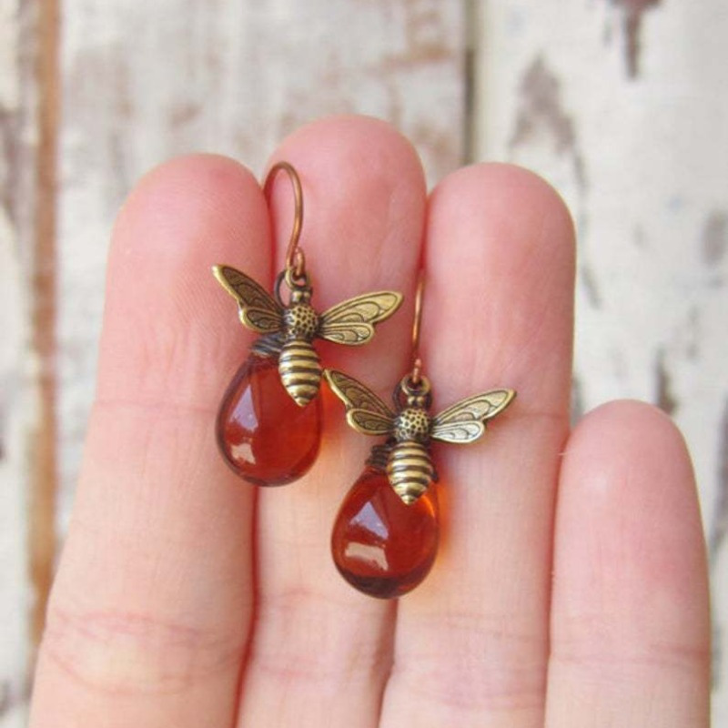 2pc fashion creative bohemian bee earrings jewelry animal jewelry earrings mens and womens earrings accessories birthday party anniversary gift christmas gift earrings for friends and lovers details 3