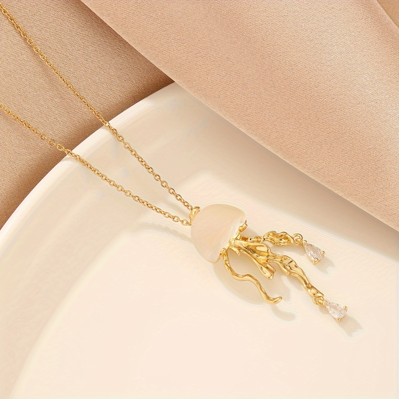 elegant classic style golden copper   design sparking rhinestone pendant necklace fashion delicate accessory for daily wear idea gift for ladies details 5