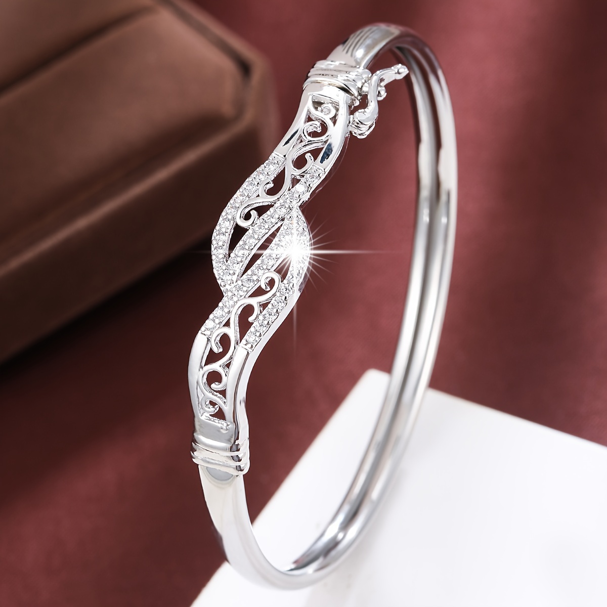 1pc vintage style 18k gold plated copper bangle bracelet inlaid shiny zircon   bangle details 2