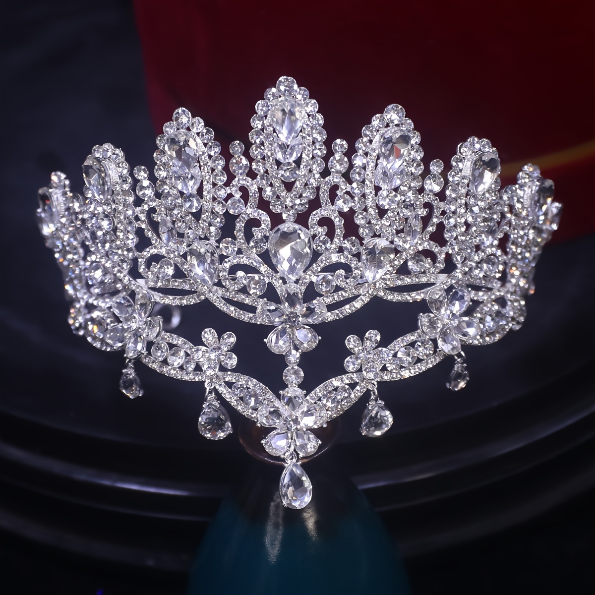 brides new crown korean light luxury atmosphere with eyebrow decoration high grade princess crown studio photography hair accessories details 1